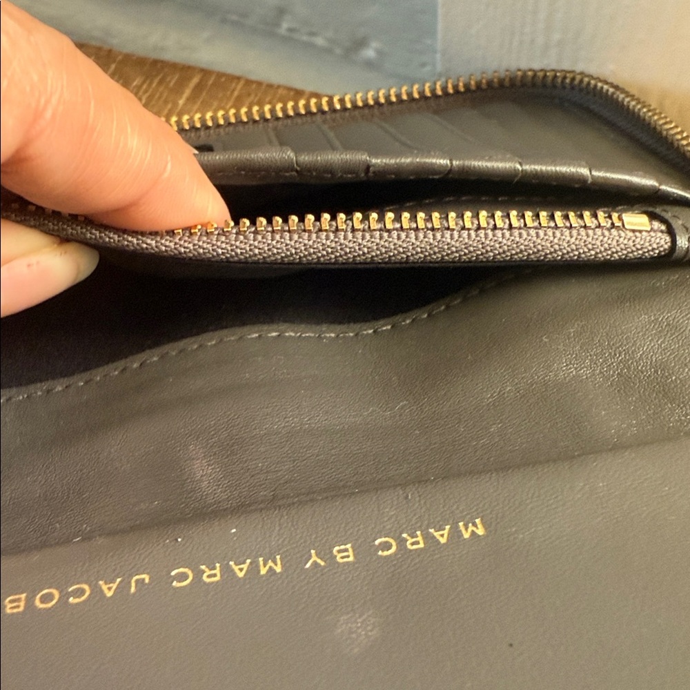 Marc by Marc Jacobs Black Leather Wristlet - Picture 15 of 17
